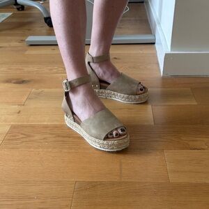 Women's Tan Espadrille Sandals